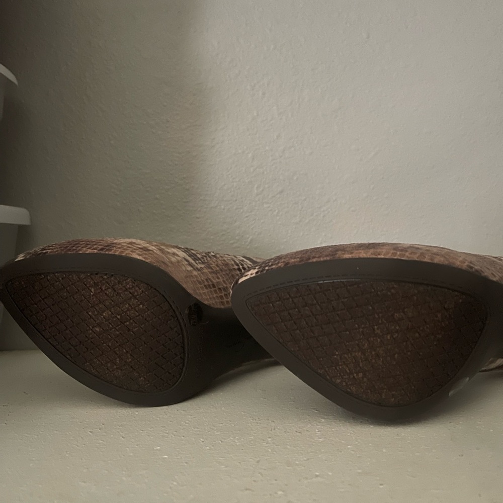 Jessica Simpson pumps - Picture 4 of 4